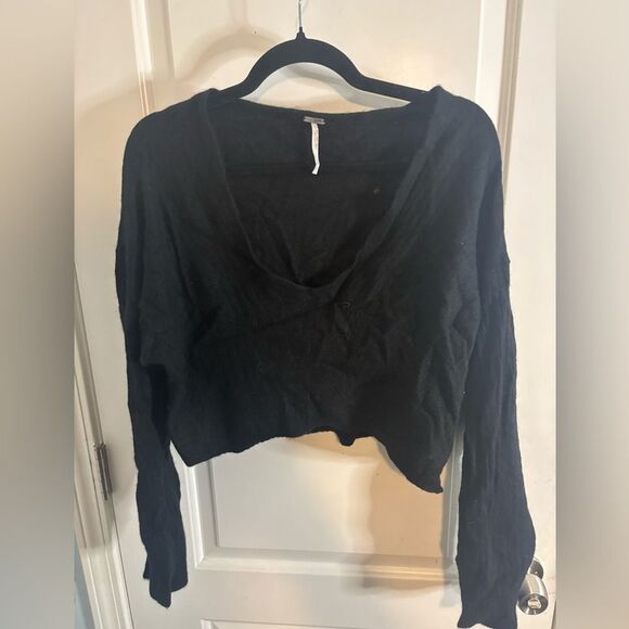 Free People Black Women's v-neck sweater size m EUC - Picture 3 of 6
